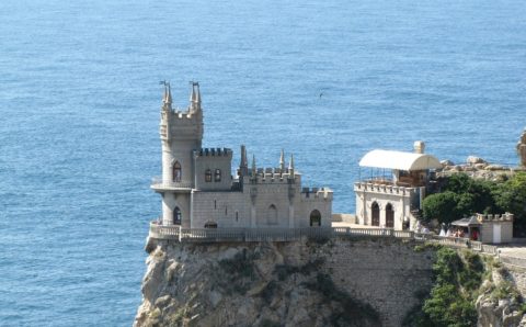 В Крыму завершилась реставрация «Ласточкиного гнезда»