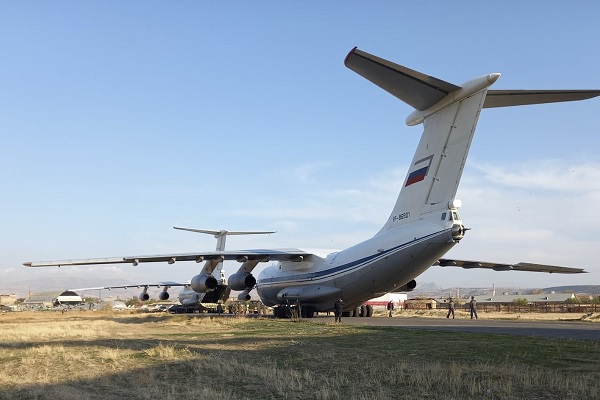 Российские миротворцы вылетели из Казахстана