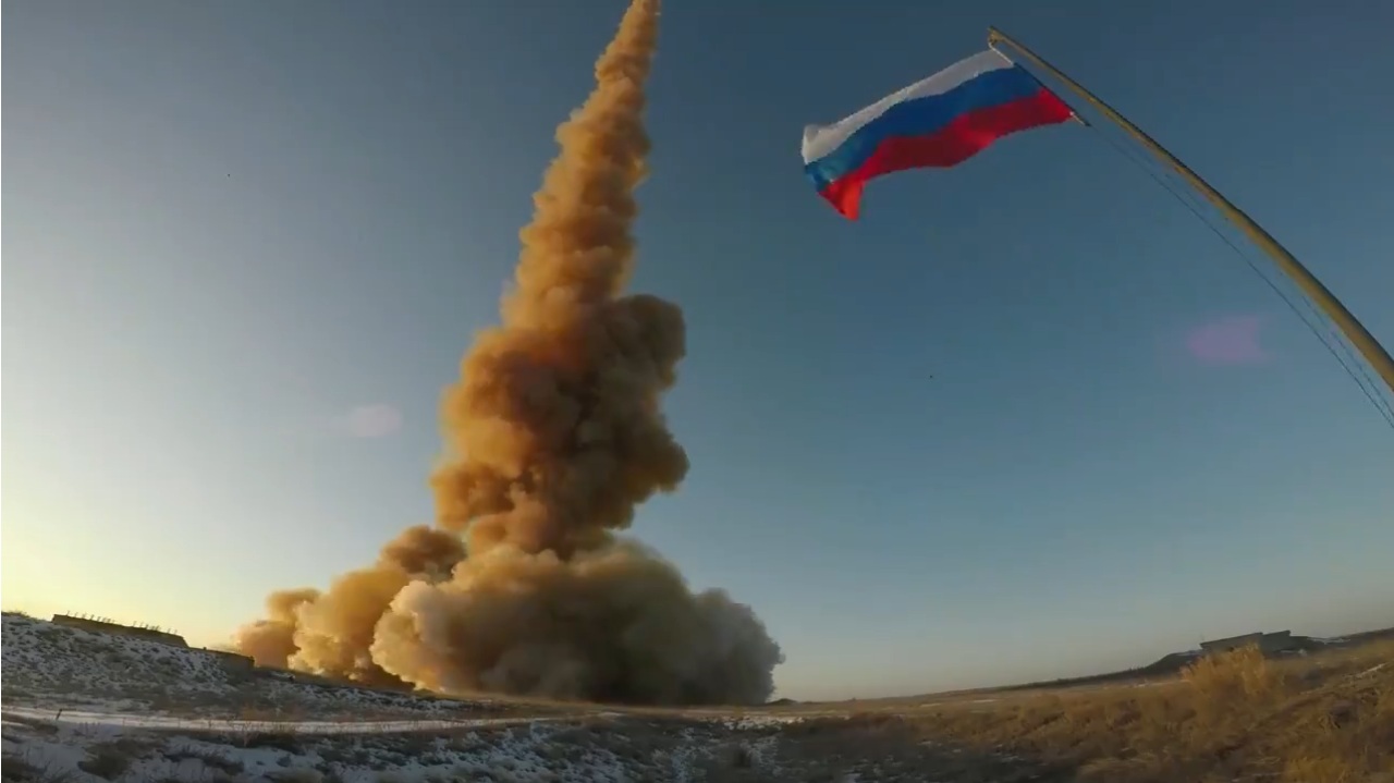 ВКС России провели испытания новой ракеты ПРО