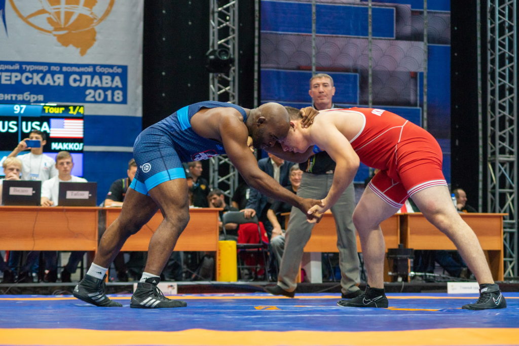 В Кузбассе разрешены спортивные соревнования на крытых площадках со зрителями