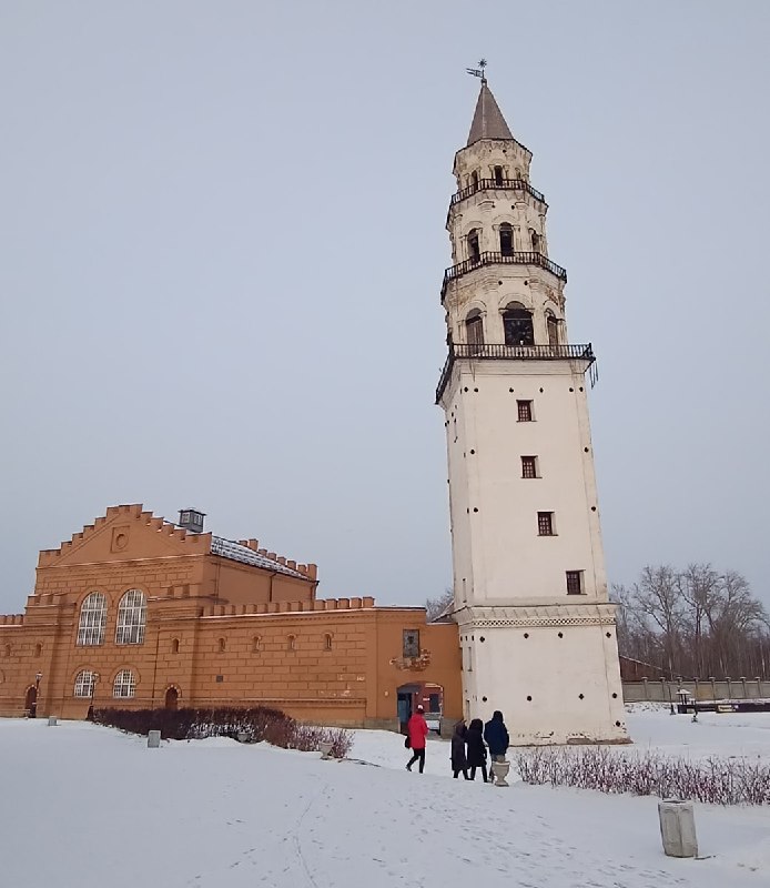 Издание «Сенсаций.нет» нашло российскую версию Пизанской башни