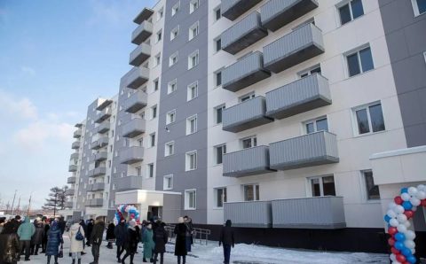 На Сахалине 24 семьи переехали из аварийного жилья в новые квартиры