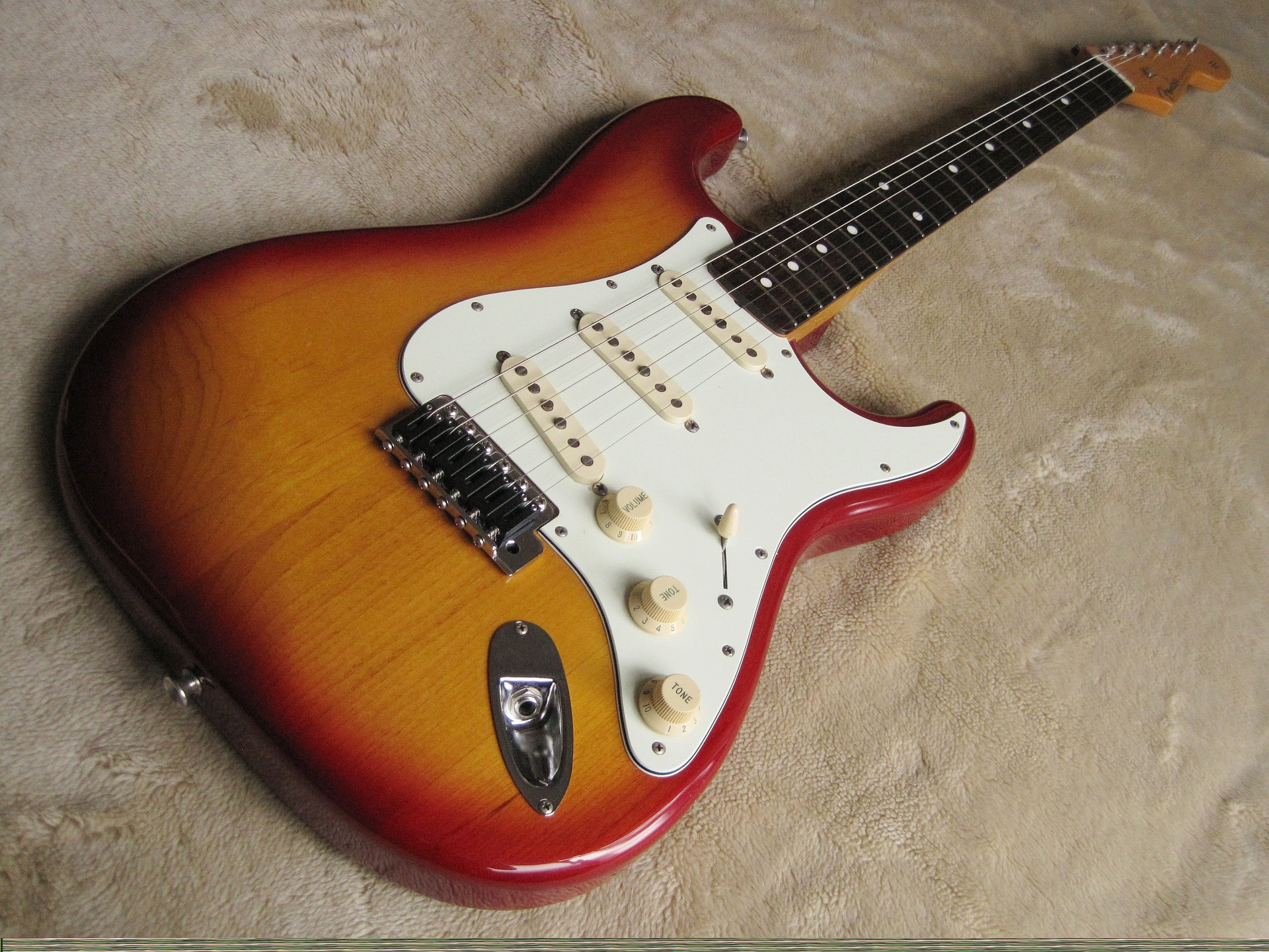 Fender Stratocaster. Источник фото pixabay.com/