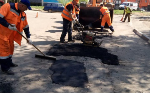 В Московской области продолжается реализация программы по ремонту ям