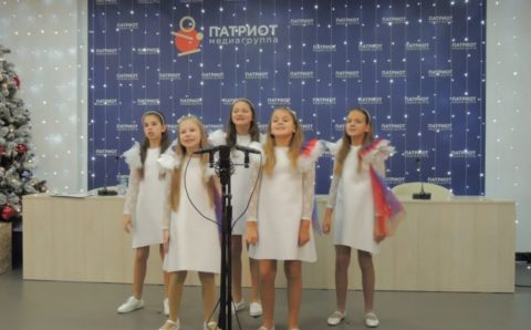 «Патриот» и «Народные новости» наградили юных петербуржцев за успехи