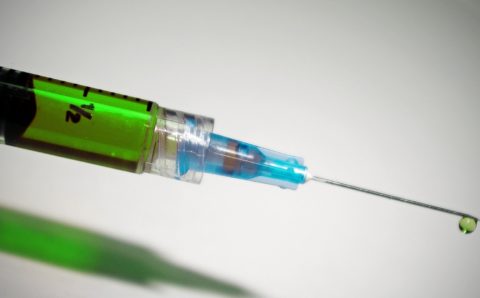 Российскую антиковидную вакцину доставили в Сербию