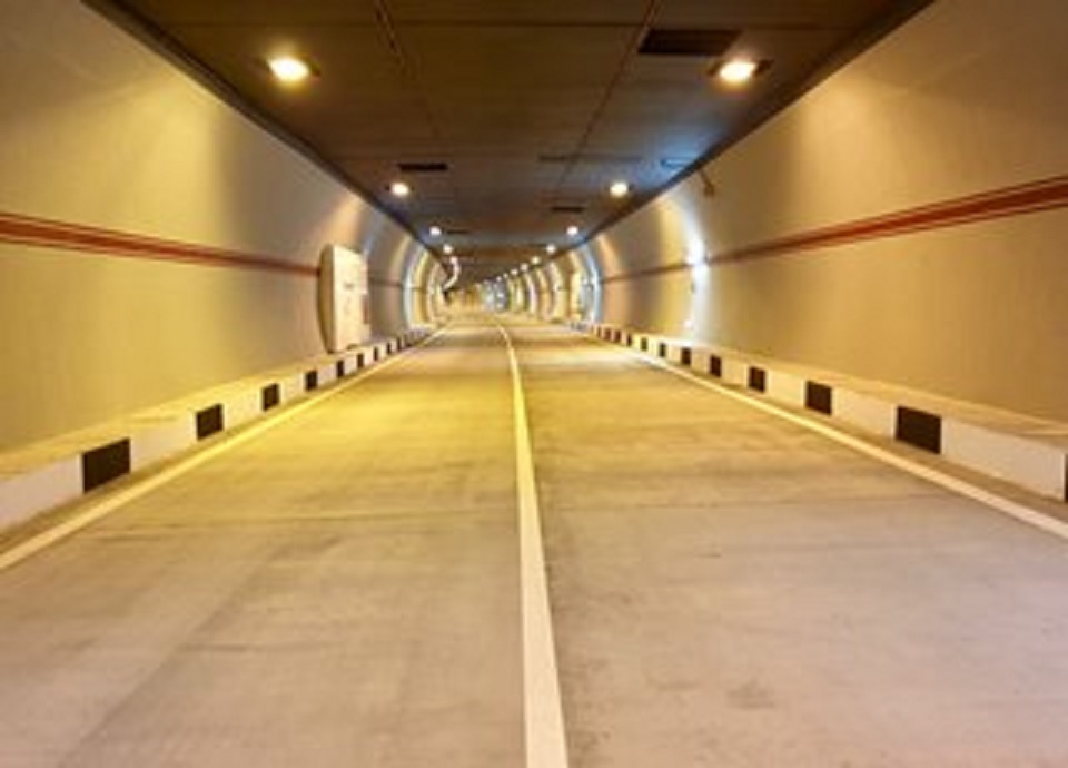 Движение в тоннеле петербургской дамбы ограничат с 22 августа
