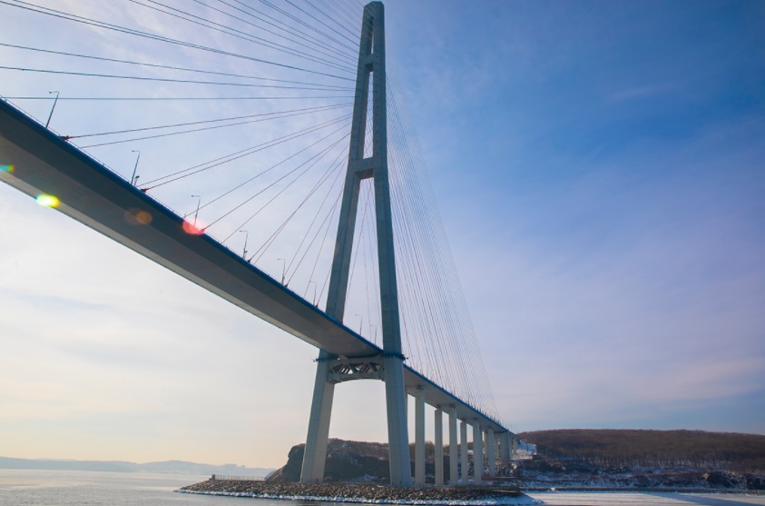 По мосту на остров Русский во Владивостоке открыли движение