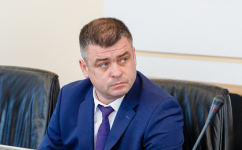 Во Владивостоке назначили нового заместителя мэра после скандала со скамейками