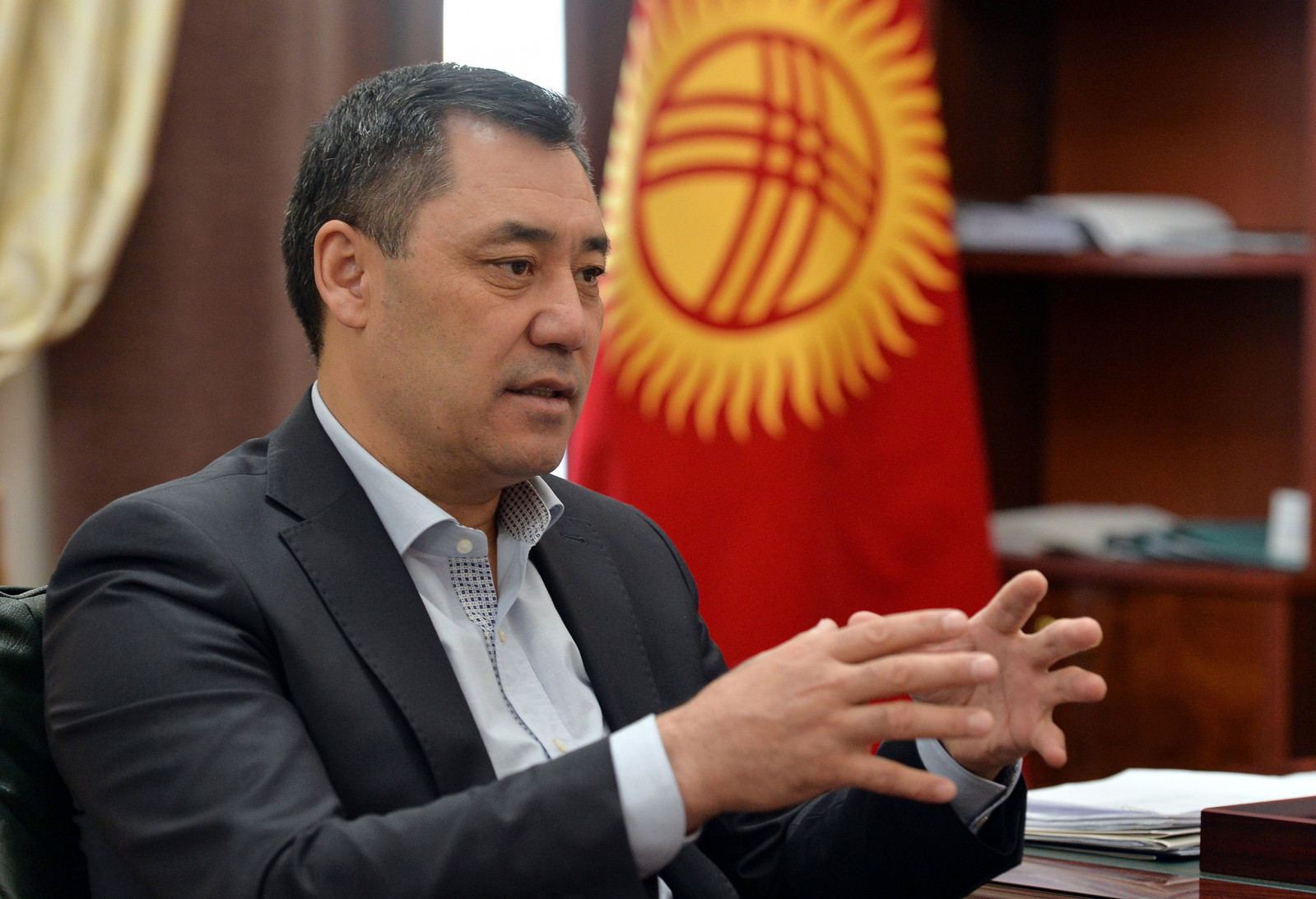 Новый киргизский лидер совершит первый зарубежный визит в Россию