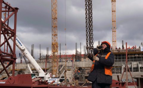 Вакцинация на стройках Москвы стартует через две-три недели