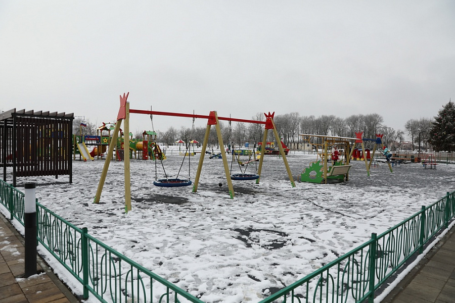 В Славянске-на-Кубани реконструировали парк по нацпроекту