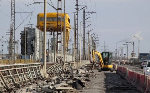 На Волжской ГЭС продолжается капитальный ремонт автодороги