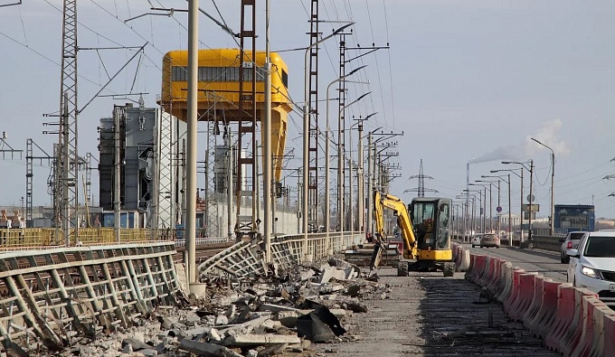 На Волжской ГЭС продолжается капитальный ремонт автодороги