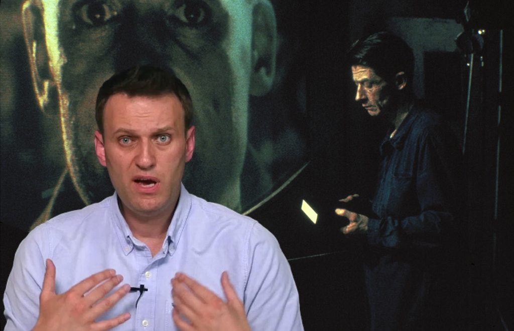 «Сенсаций.Нет» сравнило книжного героя Оруэлла и блогера Навального