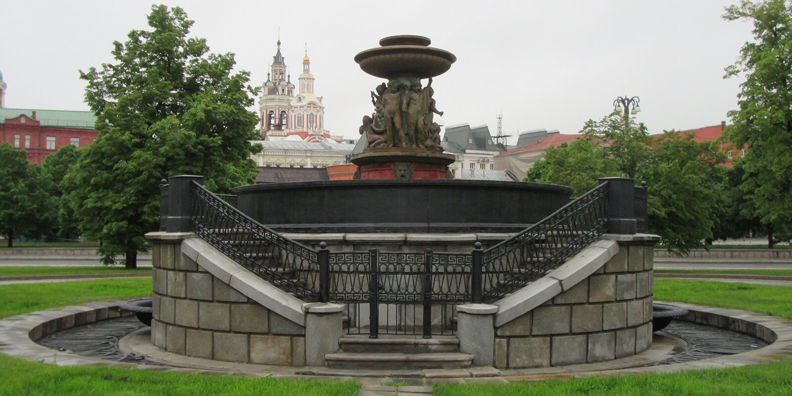 В Москве отреставрируют один из старейших фонтанов города