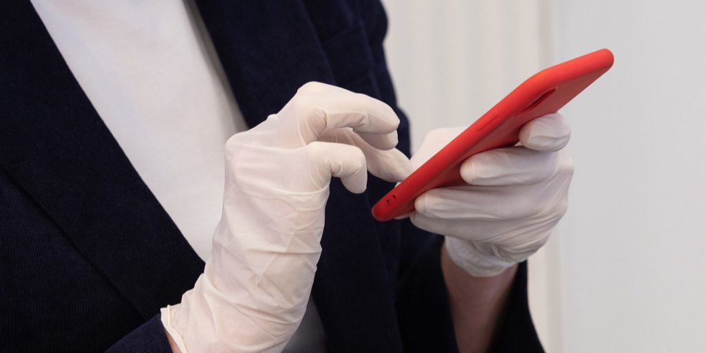 Искусственный интеллект опрашивает москвичей перед приёмом в больнице