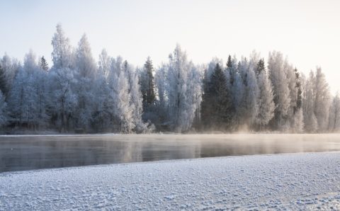 Сахалинцев попросили не выходить на лёд