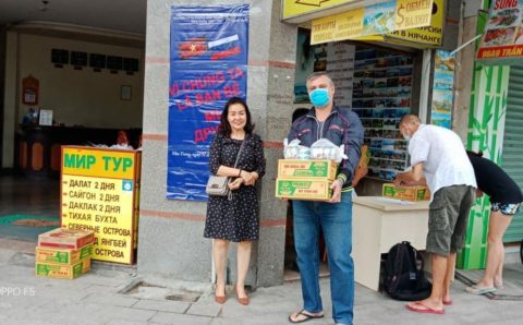 Вьетнам выдал гуманитарную помощь оставшимся в стране россиянам