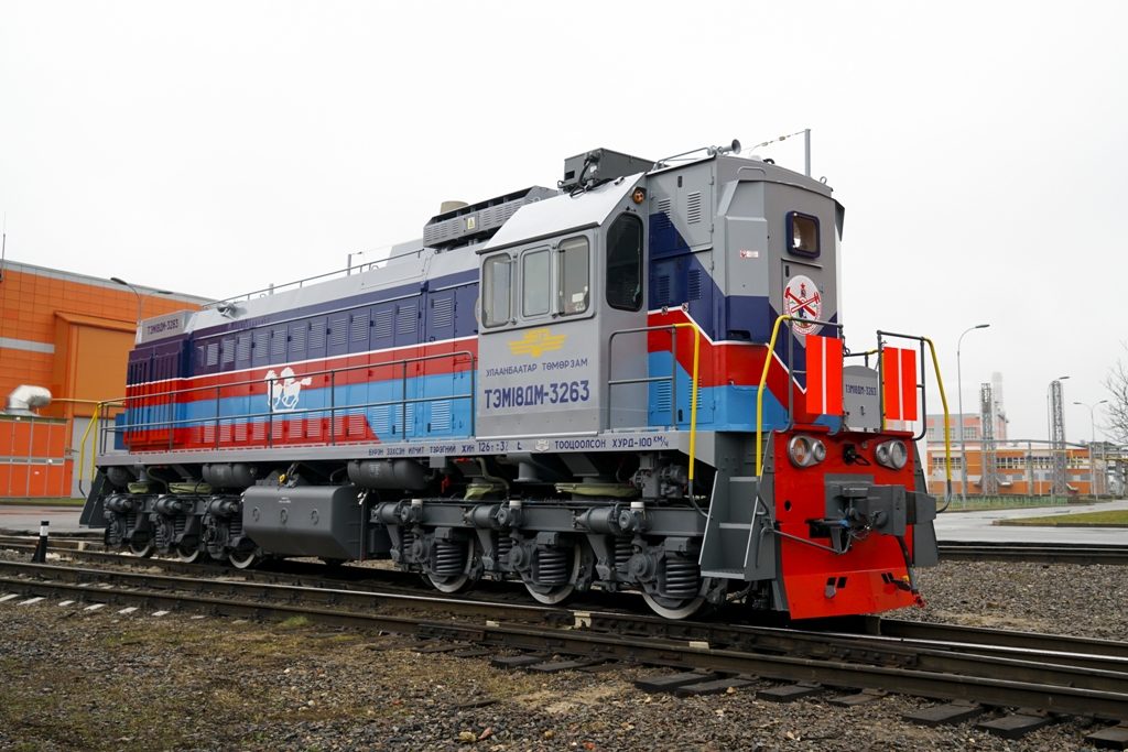 ТМХ выполнил новую поставку тепловозов в Монголию