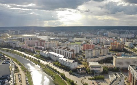 Глава республики поздравил нового мэра Якутска с победой на выборах