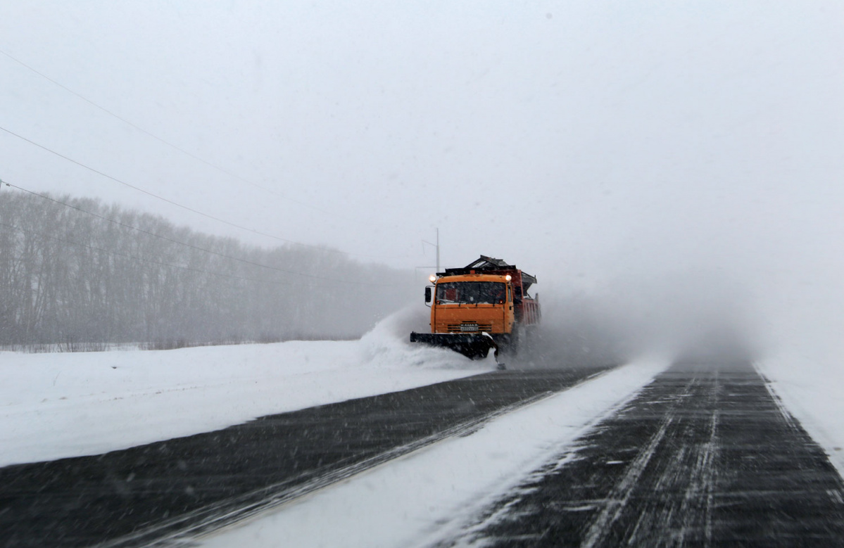 В Алтайском крае из-за непогоды перекрыли несколько автодорог
