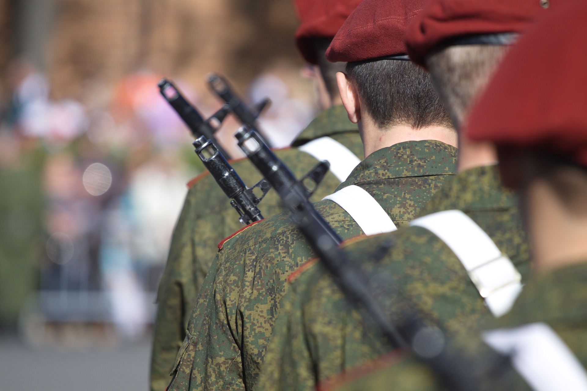 Попасть на Парад Победы в Симферополе можно только через специальные КПП