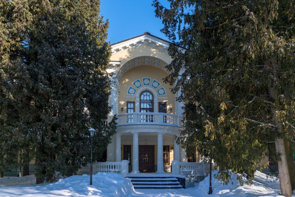 В Сколково завершилась реставрация усадьбы Гусева Полоса