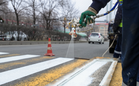 На дорогах Владивостока обновят разметку