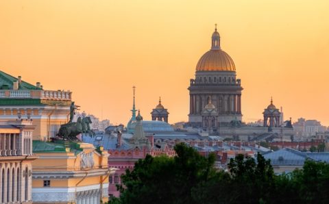 Власти Петербурга намерены «реабилитировать» турпоток за счет гостей из Азии