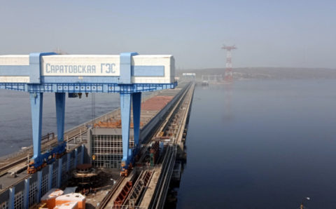 На Саратовской гидроэлектростанции началось половодье