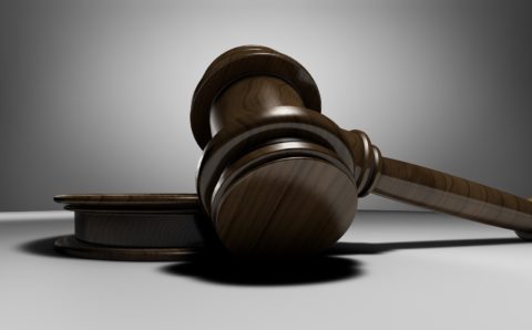 В Петербурге рассмотрят иск по делу об удалении граффити с Хармсом