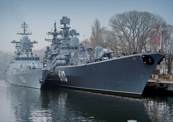 Корабли Каспийской флотилии зашли в Черное море