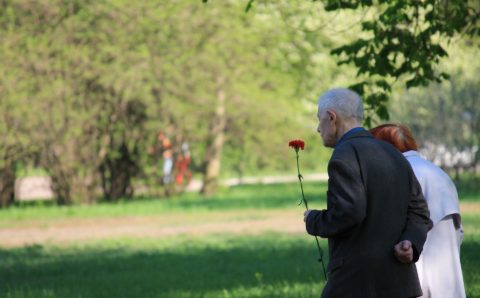 Губернатор Свердловской области отменил шествие 1 мая