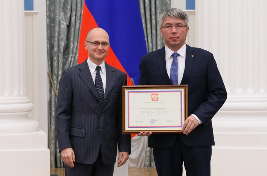 Глава Бурятии получил награду от президента РФ за добросовестную работу