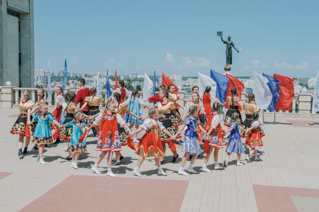 От народности к единству – 12 июня Россия станцует на весь мир