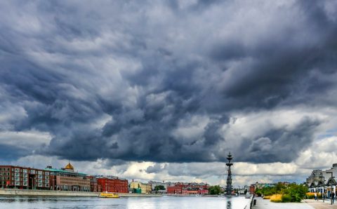 Москвичей предупредили о сильном ветре