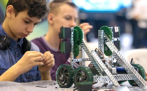 Москвичей зовут на чемпионат First Russia Robotics Championship