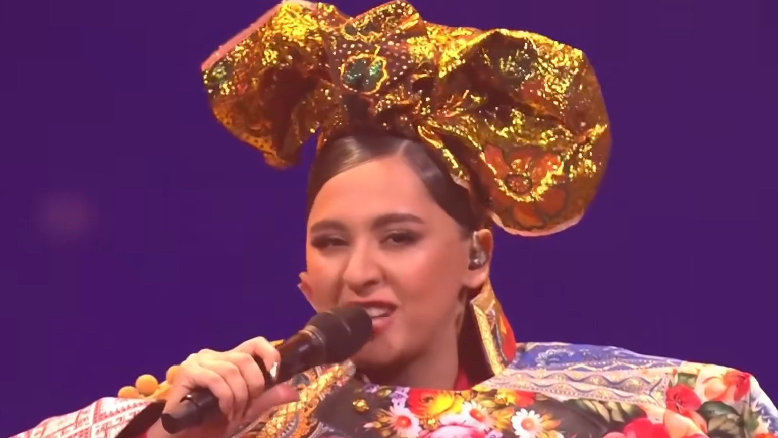 Российская певица Манижа выступила в финале Евровидения