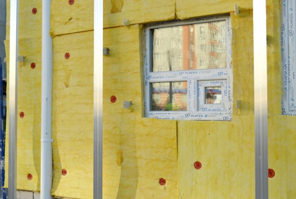 В Северодвинске утепляют фасады жилых домов
