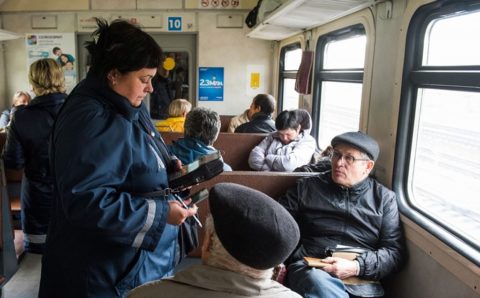 Билетные автоматы новой модификации появились на ж/д станциях Москвы
