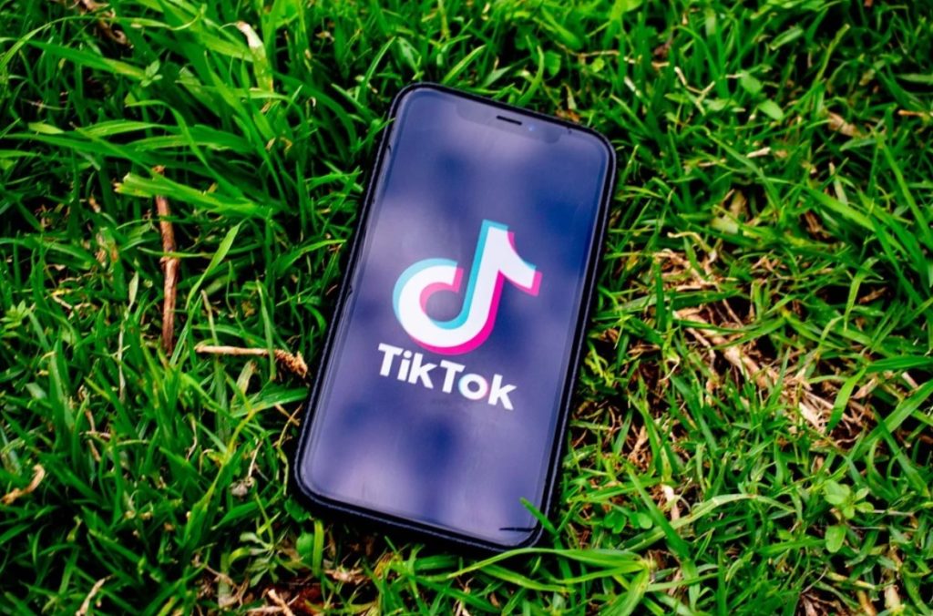 Роскомнадзор сообщил о массовых сбоях в TikTok
