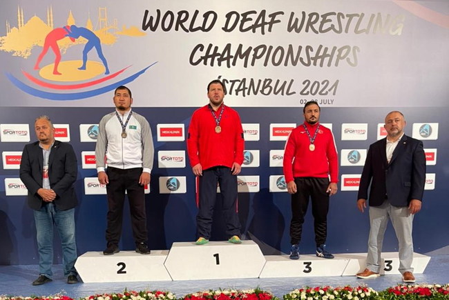 Две золотых медали завоевал на Чемпионате мира по борьбе среди слабослышащих Алексей Шемаров