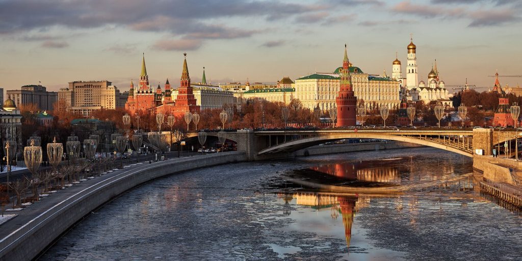 В Москве обустроят более двух тысяч дворов