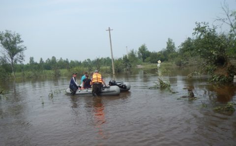 Вода оставила подтопленное село в Хабаровском крае