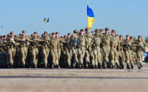 Военнообязанным украинцам разрешили выезжать за пределы места регистрации