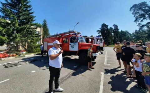 В Белгородской области дети приняли участие в пожарных учениях