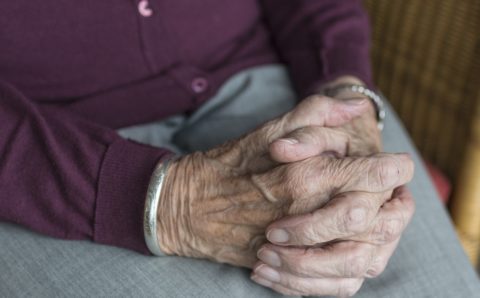 В Адыгее 102-летняя старушка решилась на вакцинацию