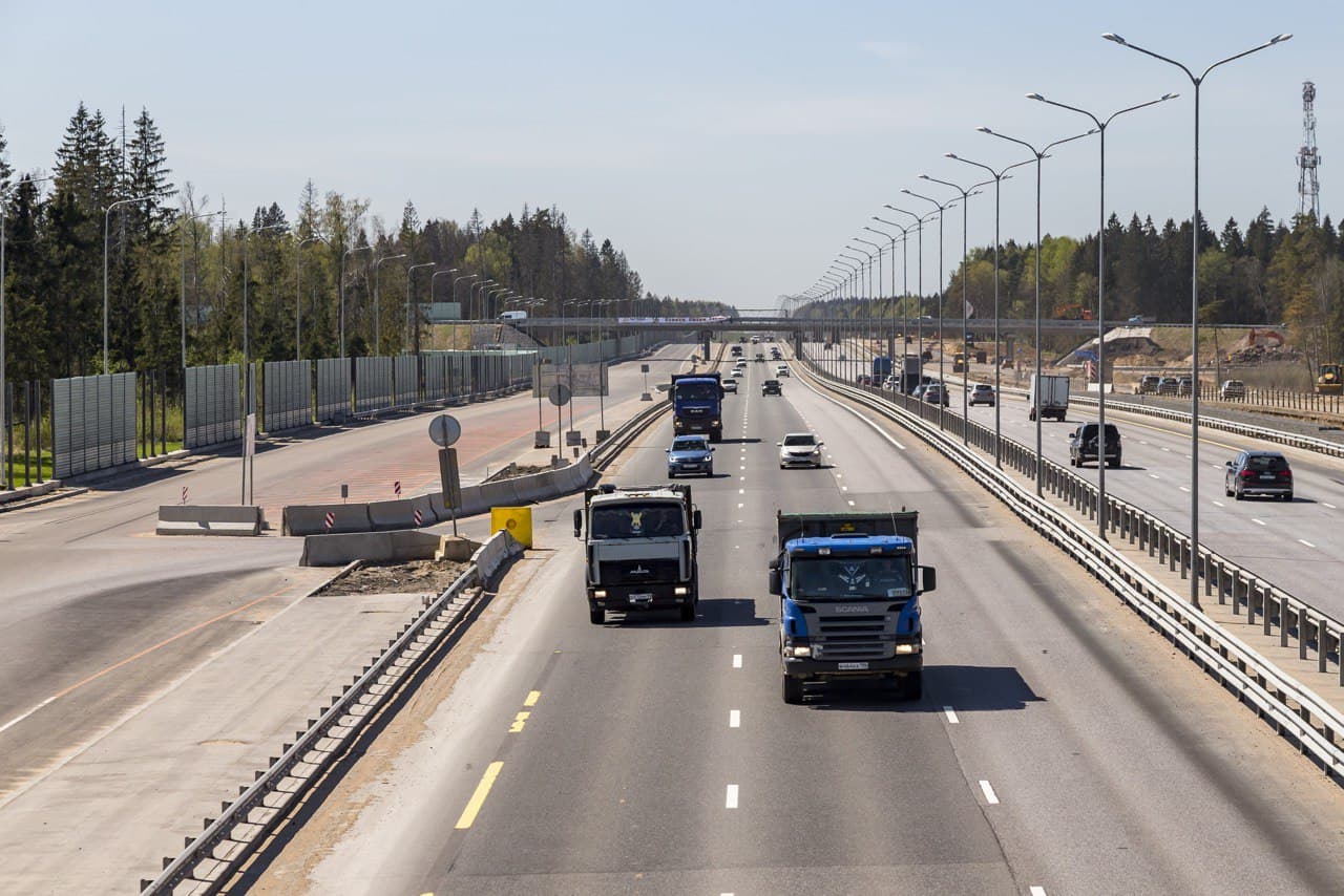 Дорожники реконструируют 21 километр трассы М-1 до конца года