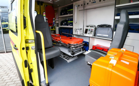 Бригады скорой помощи Подмосковья получили новые электрокардиографы